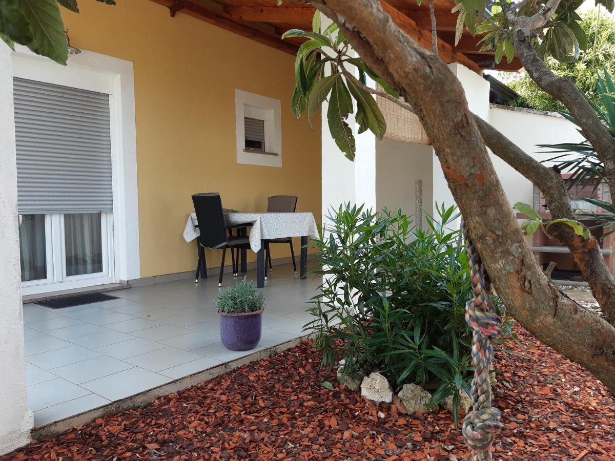 Apartment Lavanda Tar-Vabriga Dış mekan fotoğraf